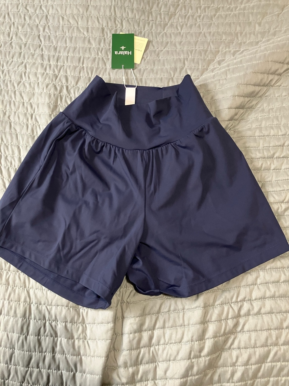 HALARA NWT SoftlyZero Airy Super High Waisted Cool Touch Yoga Shorts 5”